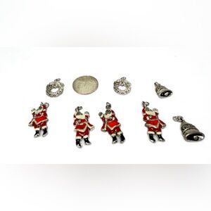 Christmas Charms 8 PC Set‎